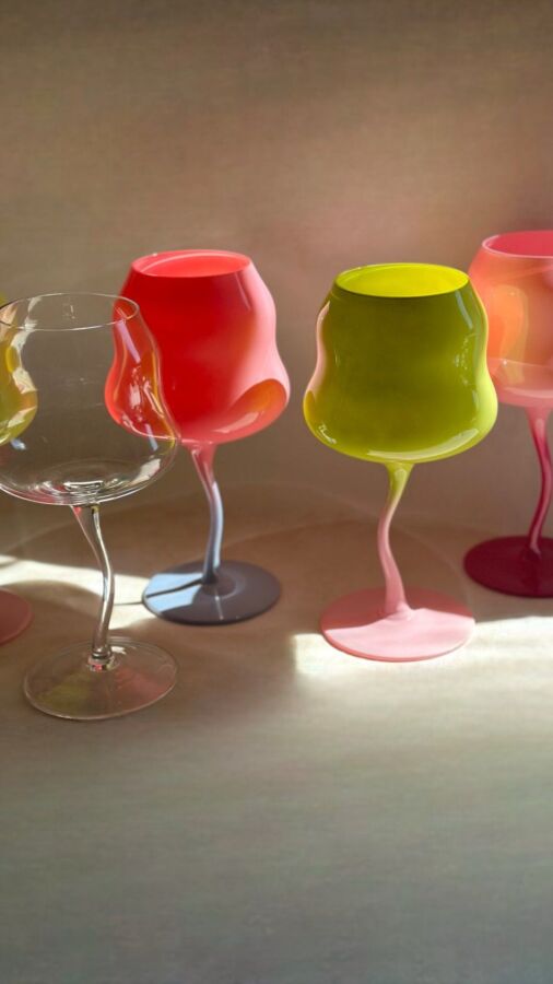Verres à vin stylés